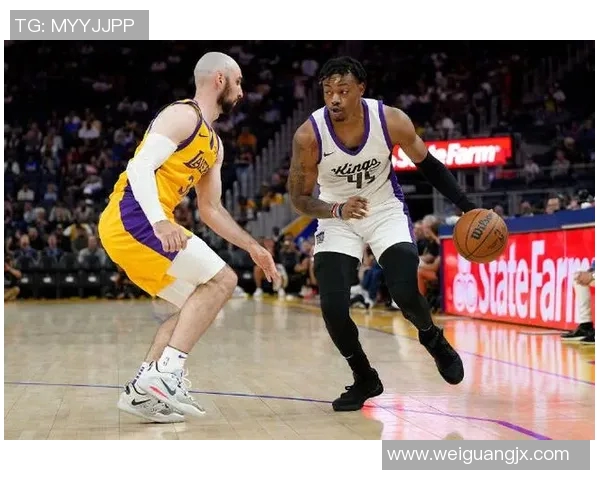 国王队与湖人队在夏季联赛中的激烈对决与精彩瞬间回顾